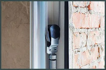 Two Guys Garage Doors Fort Lauderdale, FL 954-379-2219 - serv-cont-spr-gr-43m